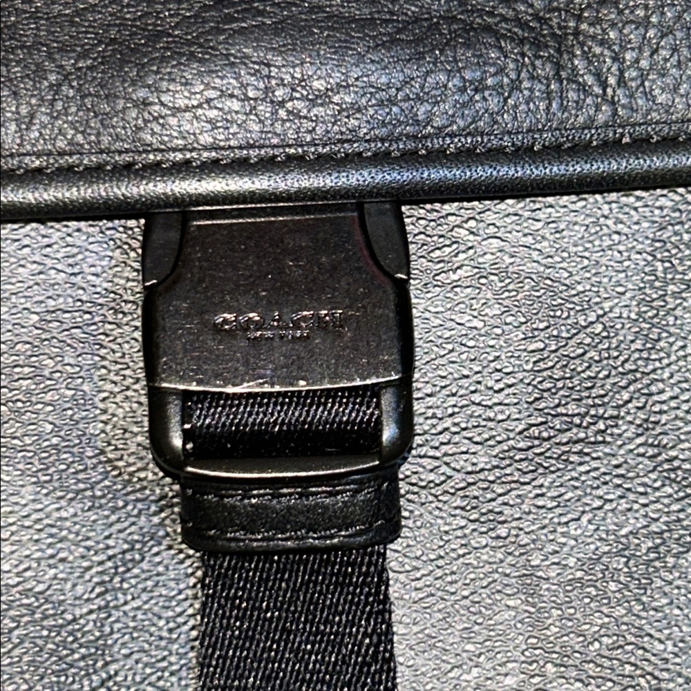 MENS COACH Ranger Pouch In Signature Canvas - Picture 4 of 16